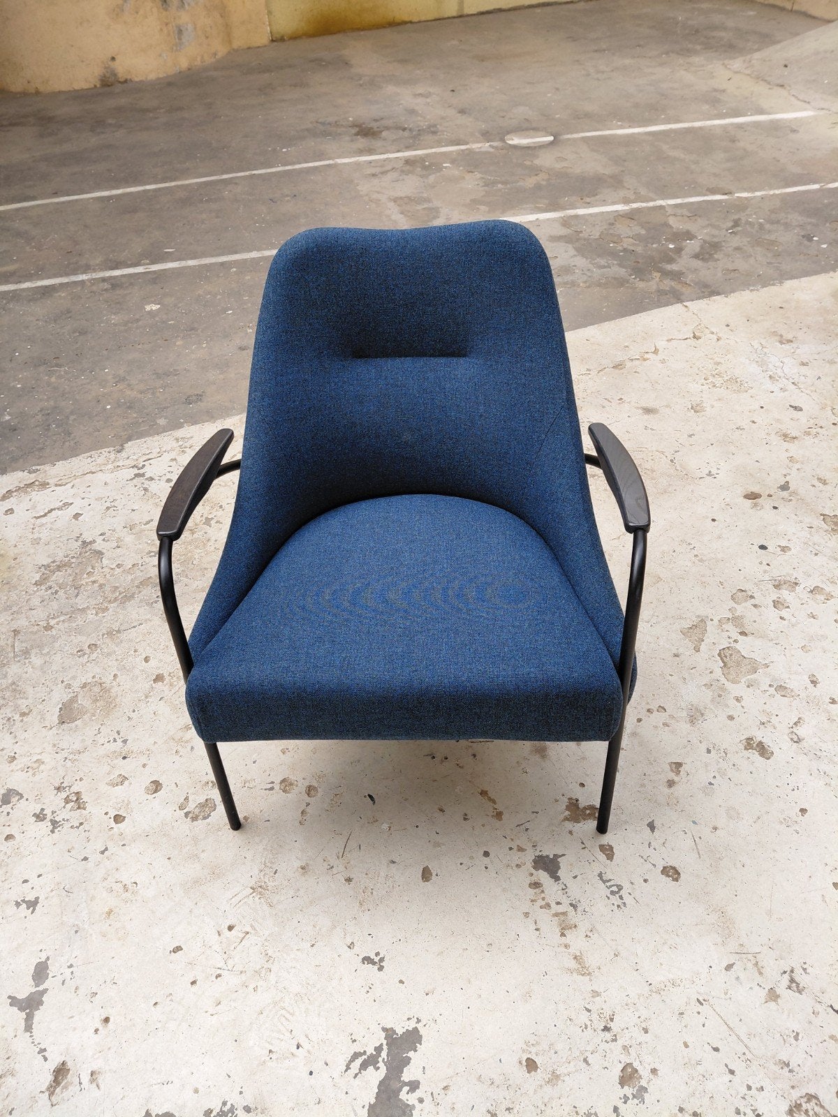 Harvink Blazoen | Fauteuil | Blauw wol Kvadrat, Modern design, Harvink, Info@andriesign.nl, 75 tot 100 cm