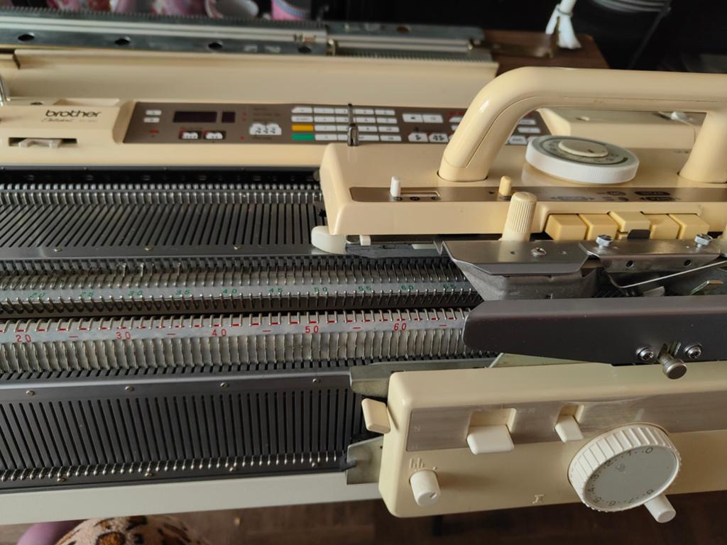 Brother KH 940 + KR 850 + KG 93, Ophalen, Breien, Machine