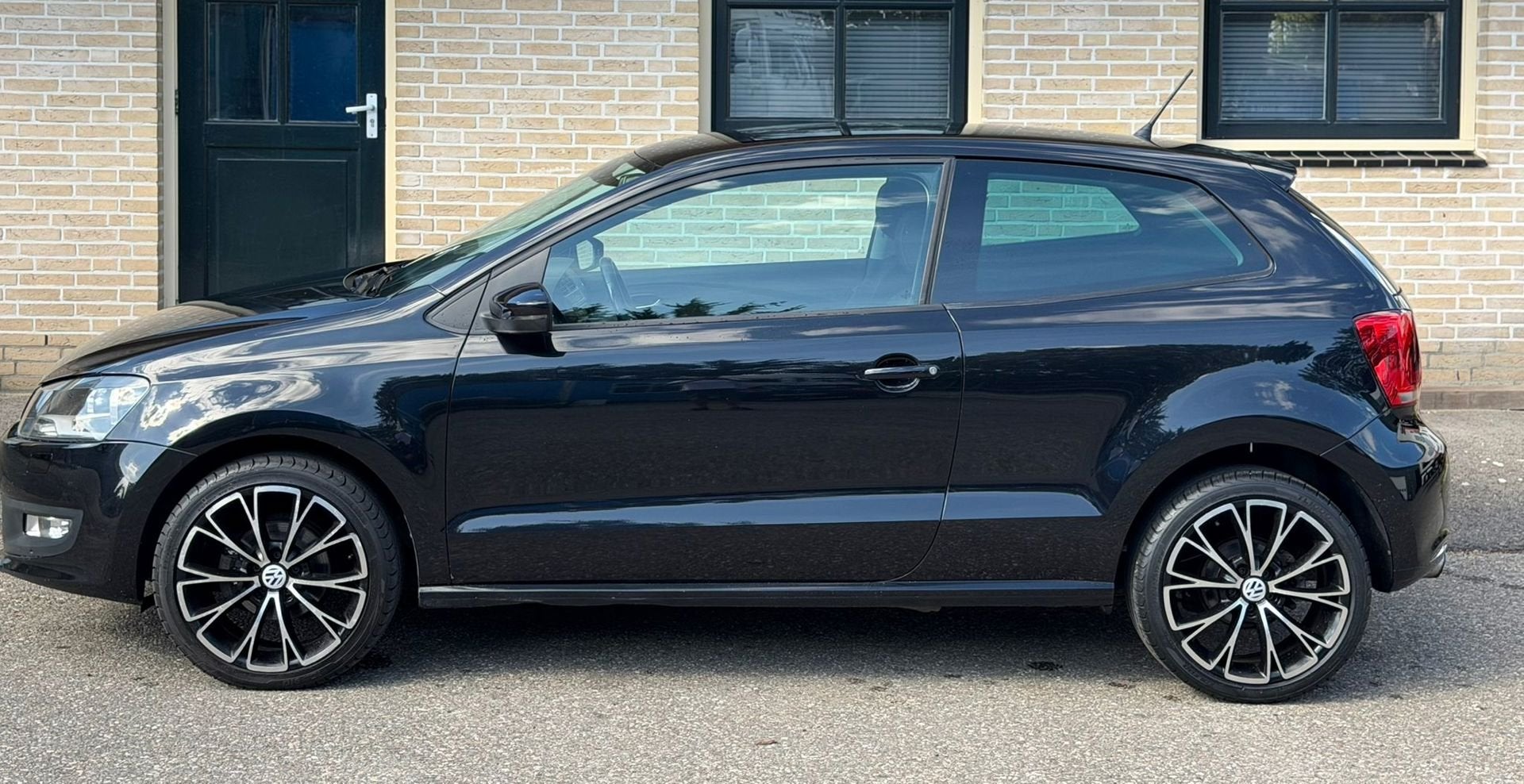 Volkswagen Polo 1.2 TSI Highline | DSG | PDC |CRUISE |AIRCO, Euro 5, Stof, Zwart, Zwart
