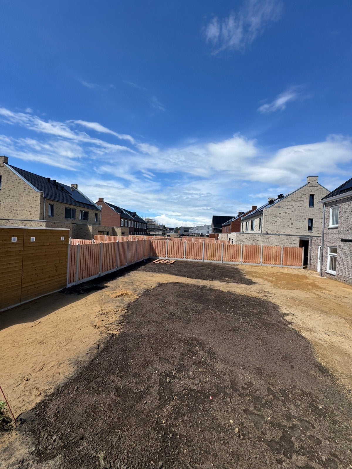 Schutting laten plaatsen | Betonpalen Douglas | Vanaf €108/, Huizen en Kamers, Garages en Parkeerplaatsen