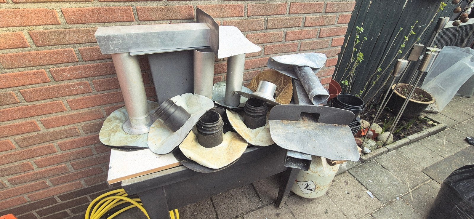 Restant materiaal dakbedekking en toebehoren, Doe-het-zelf en Verbouw, Ophalen, Overige materialen, Gebruikt, Zwart