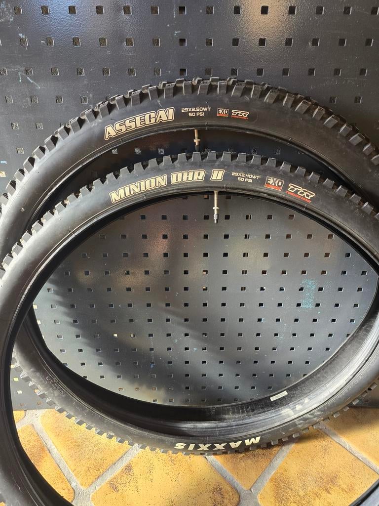Maxxis Assegai & Minion DHR II MTB banden, Band, Ophalen of Verzenden, Zo goed als nieuw, Mountainbike