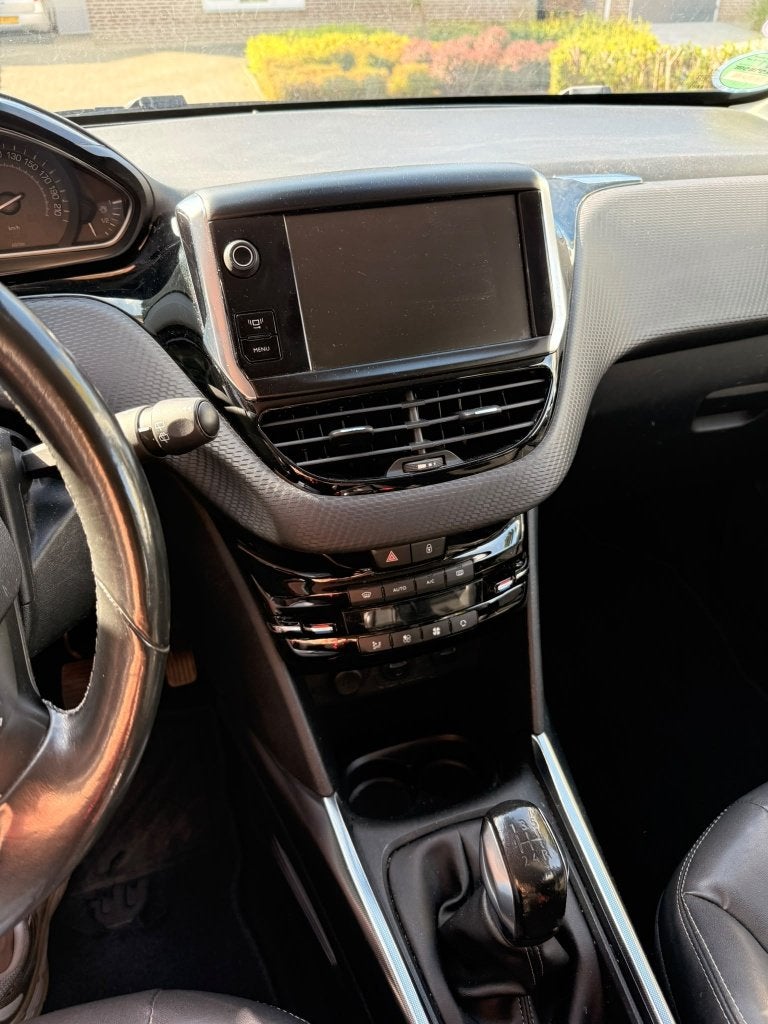 Foto 9 van Peugeot 2008 1.2 VTI 60KW/82PK 2014 Grijs