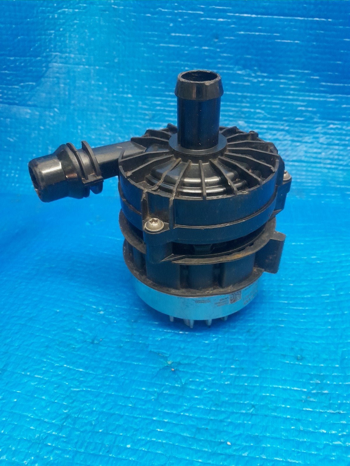 New! Volvo wasserpump 32252401 waterpomp elektrische, Ophalen of Verzenden