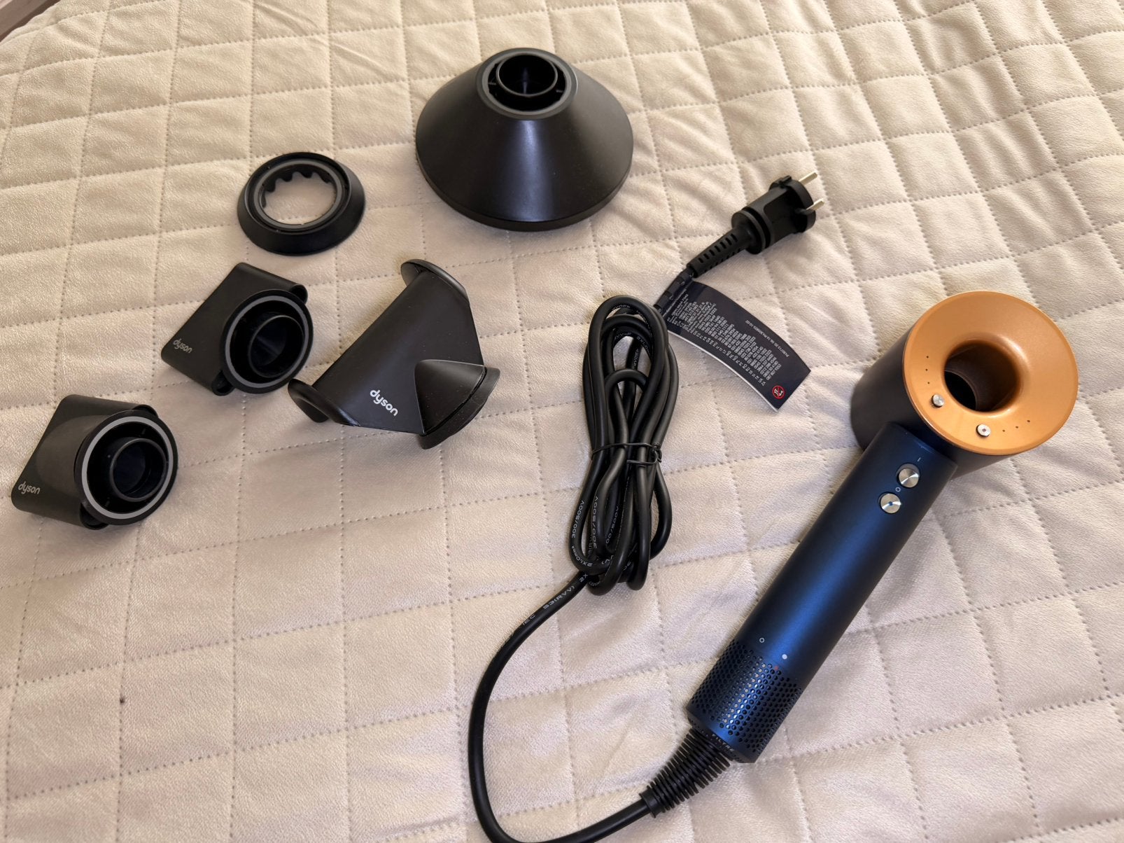 Dyson supersonic nieuw, Ophalen of Verzenden, Zo goed als nieuw, Föhn of Haardroger