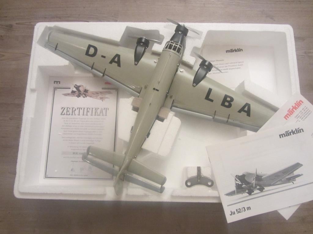 Coll. Item ! **WINKELNIEUW** Märklin 1980 Juncker Vliegtuig, Overige merken, 1:72 tot 1:144, Nieuw, Ophalen of Verzenden
