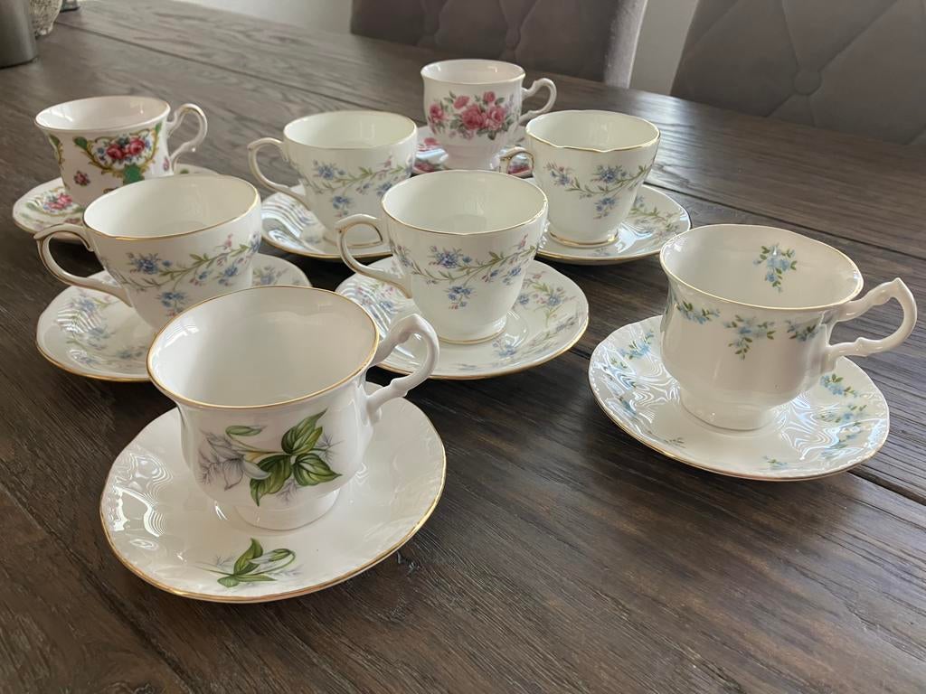 Kop en schotels allerlei, Antiek en Kunst, Antiek | Servies compleet, Ophalen of Verzenden