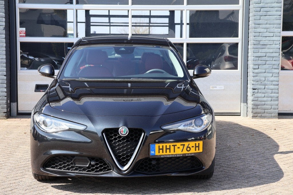 Alfa romeo GIULIA 2.0T SPRINT, 745 kg, Achterwielaandrijving, 4 cilinders, Zwart