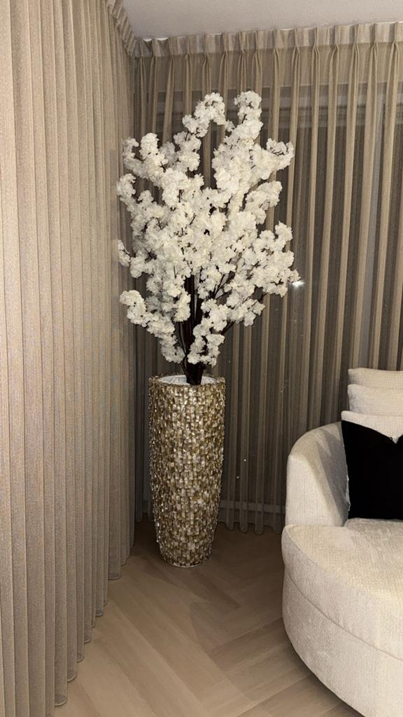 Schelpenvazen met bloesem boom, Huis en Inrichting, Woonaccessoires | Kunstplanten en Kunstbloemen, Ophalen of Verzenden, Zo goed als nieuw