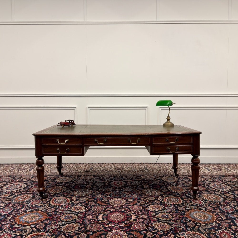 Klassiek Antiek Engelse Chesterfield Schrijftafel Bureau, Antiek en Kunst, Ophalen