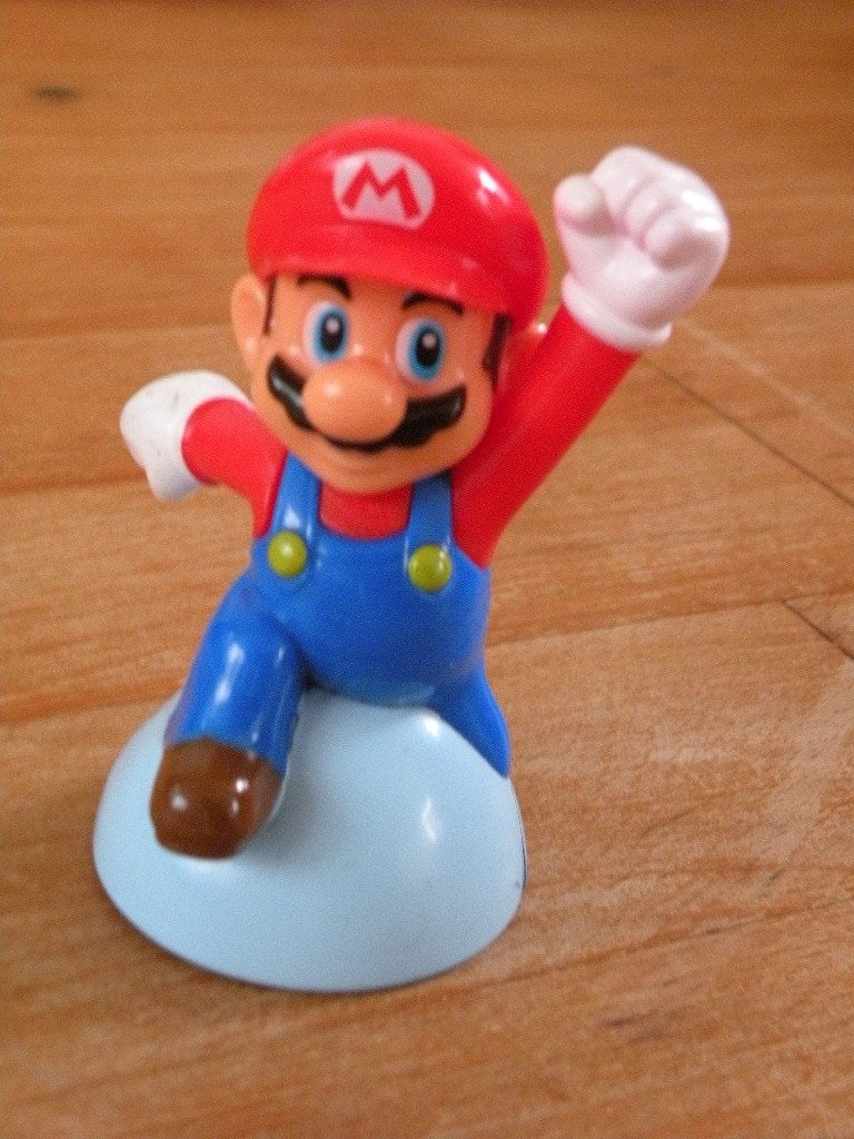 Super Mario. 2017.  McDonald Happy Meal Kid Collection., Ophalen of Verzenden, Superheld, Zo goed als nieuw, Beeldje of Figuurtje