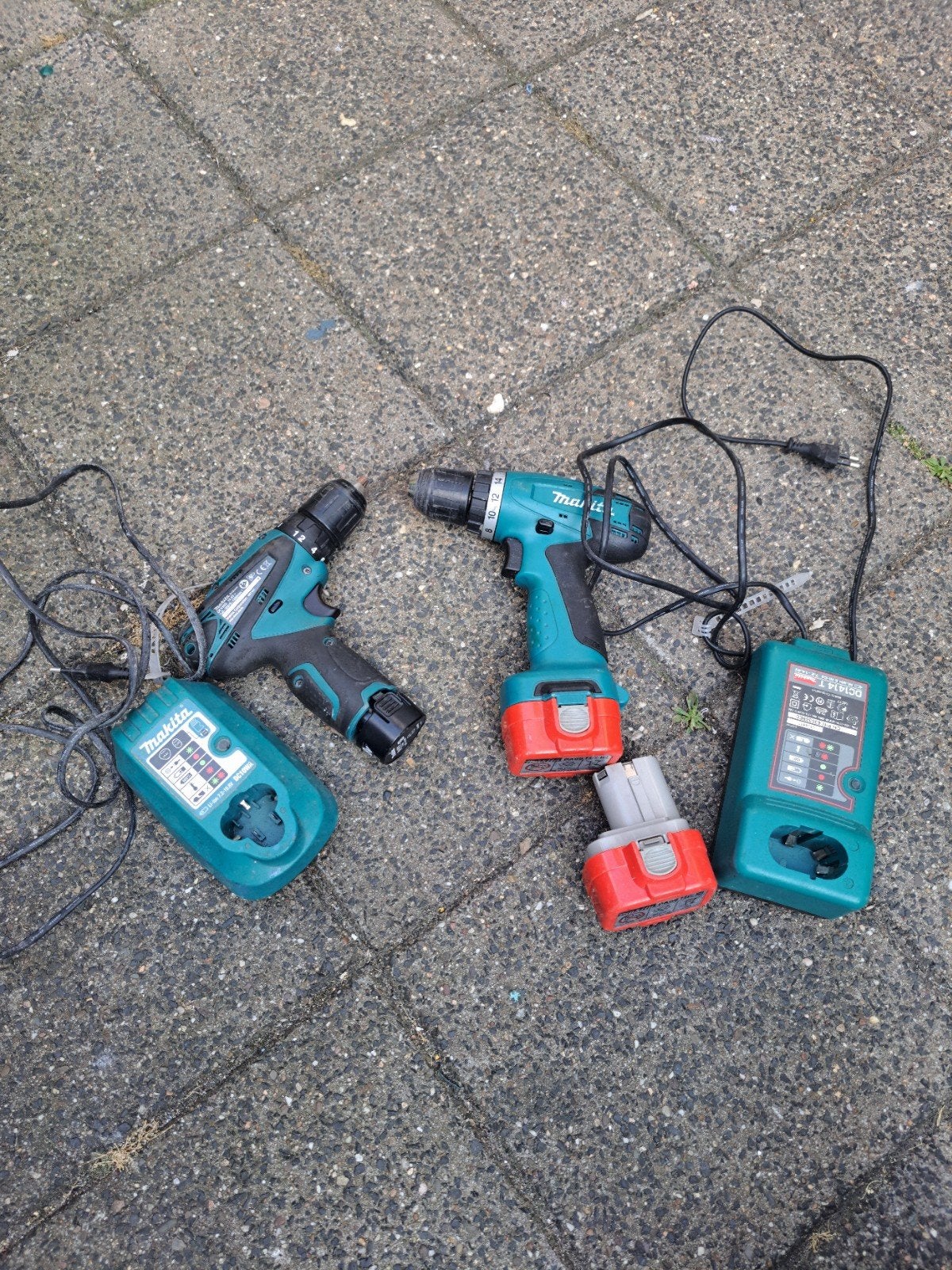 te koop 2x makita, Ophalen, Gebruikt, Boormachine
