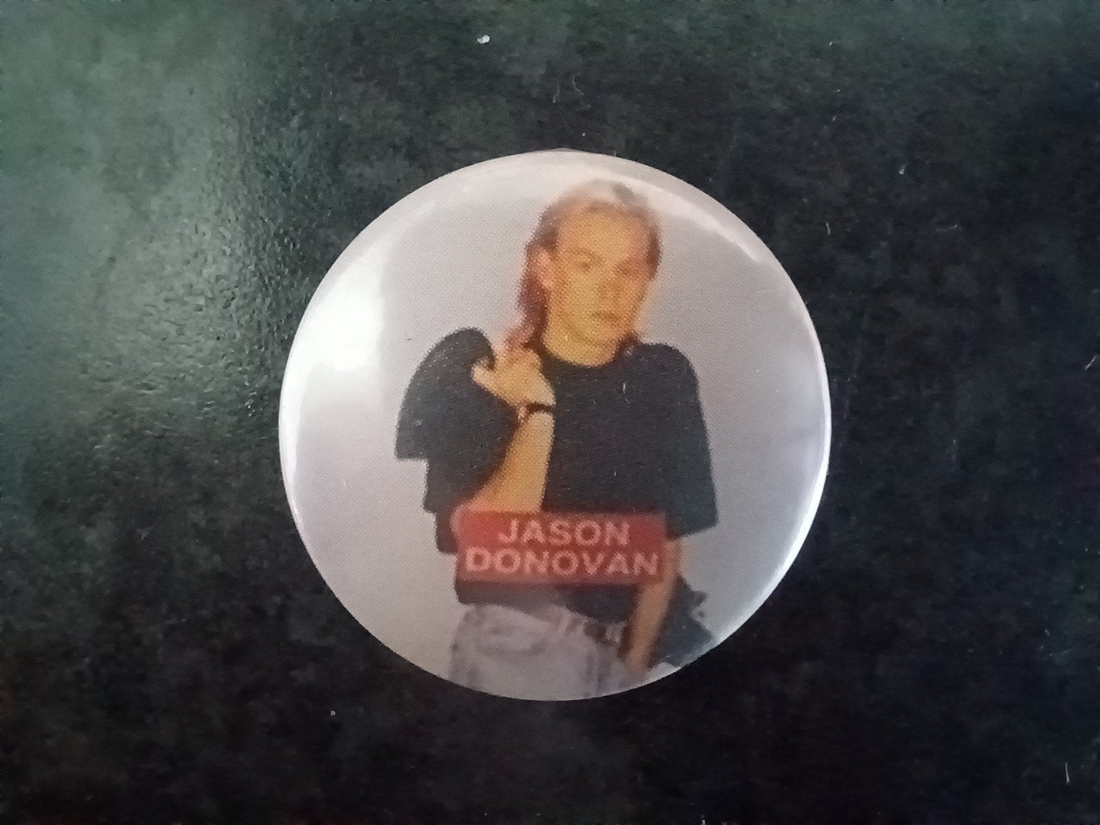 Button Jason Donovan, Ophalen of Verzenden, Gebruikt, Overige onderwerpen, Button