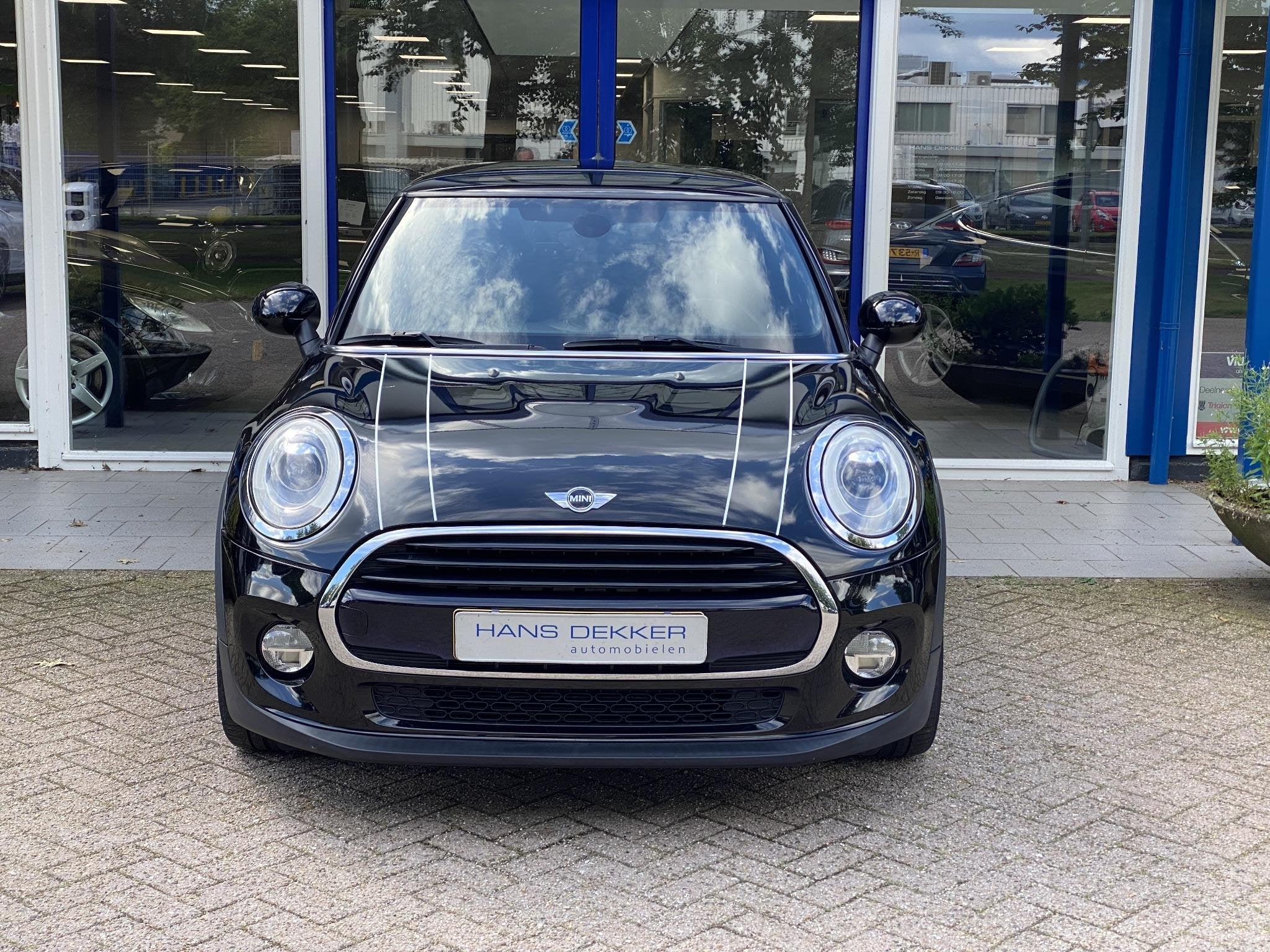 MINI 3-Deurs 1.5 Cooper Serious Business Keyless Entry / Aut, Voorwielaandrijving, Gebruikt, 4 stoelen, Bedrijf