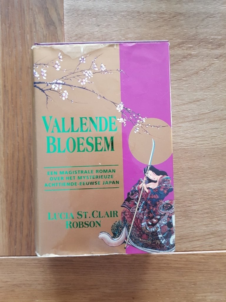Vallende bloesem, Ophalen of Verzenden, Gelezen, Robson