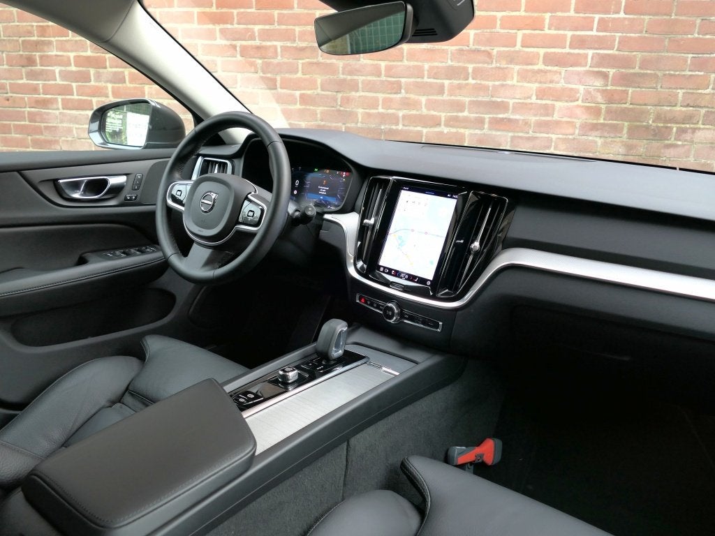 Volvo V60 2.0 B3 Plus Bright 12 MND garantie / Facelift / Go, Auto's, Euro 6, 4 cilinders, 1969 cc, 1634 kg