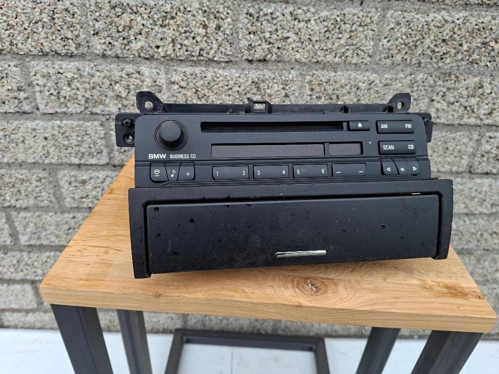 orginele bmw radio cd met stuk midden console, Auto diversen, Autoradio's, Ophalen of Verzenden
