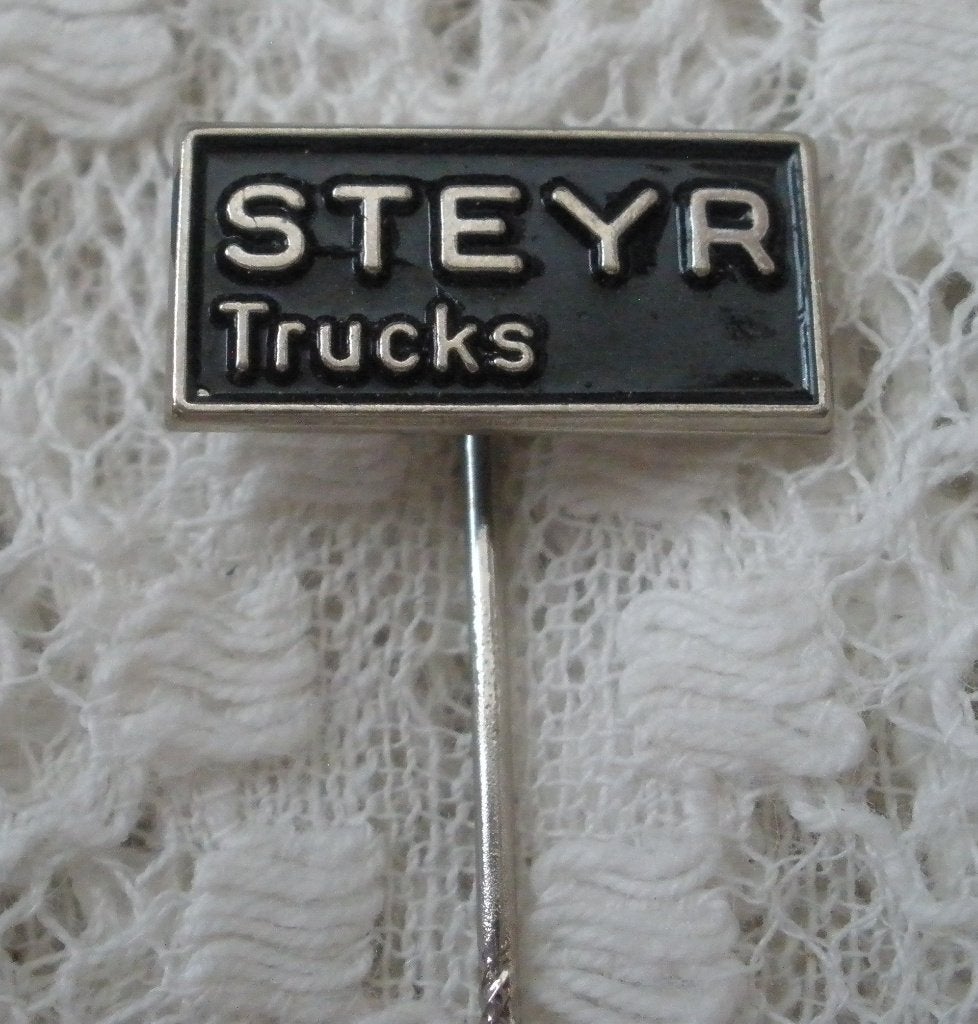 Oud speldje Steyr - Trucks, Ophalen of Verzenden, Zo goed als nieuw, Merk, Speldje of Pin