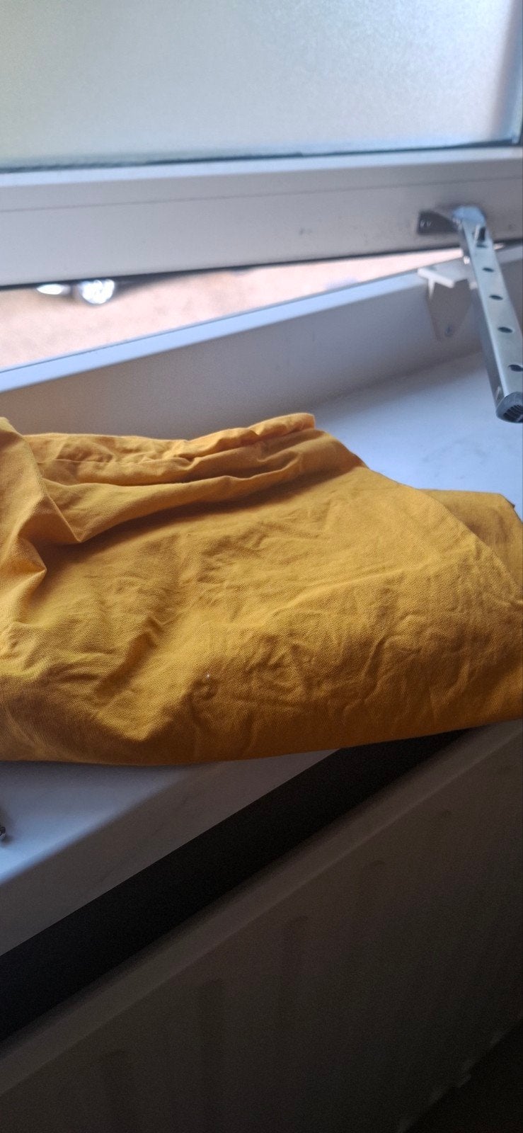2 persoons dekbedovertrek geel 2 x2.20 mtr Hema, Katoen, Tweepersoons, Ophalen of Verzenden, Zo goed als nieuw