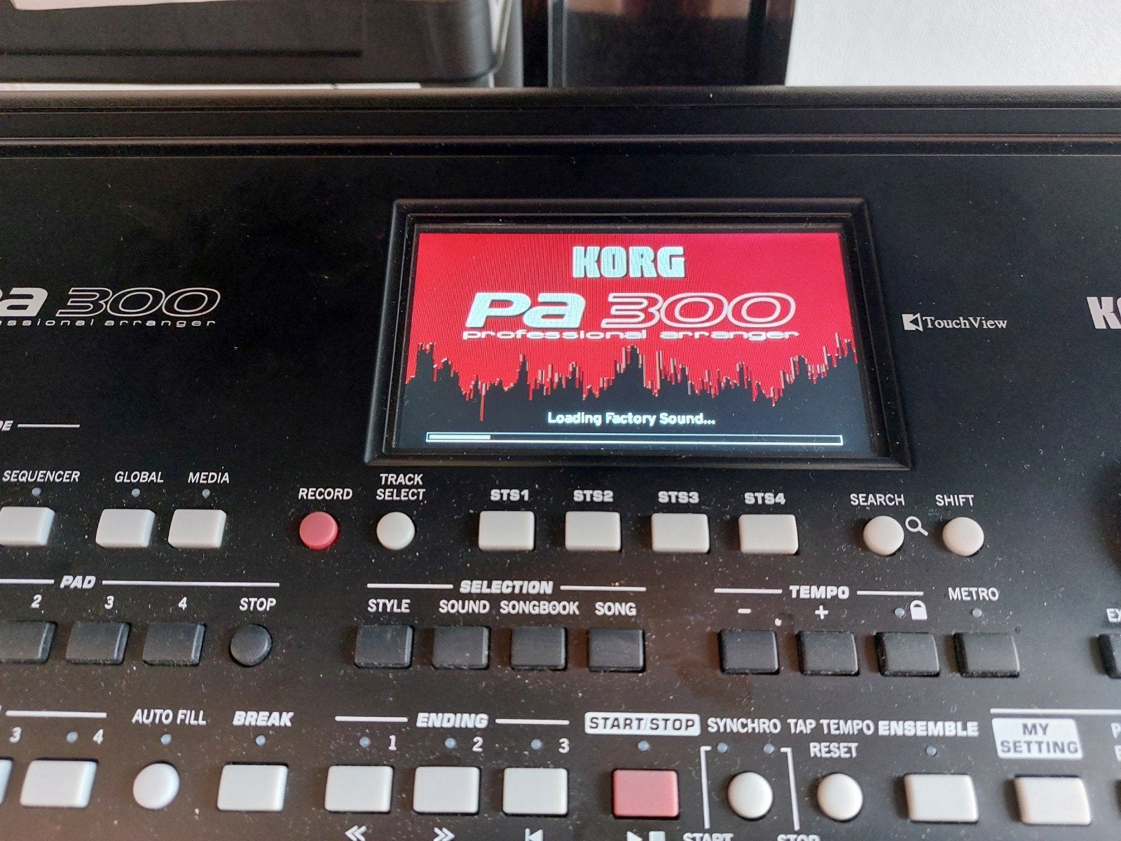 Korg Pa300 Arranger Keyboard met standaard en Turkse set, Ophalen of Verzenden