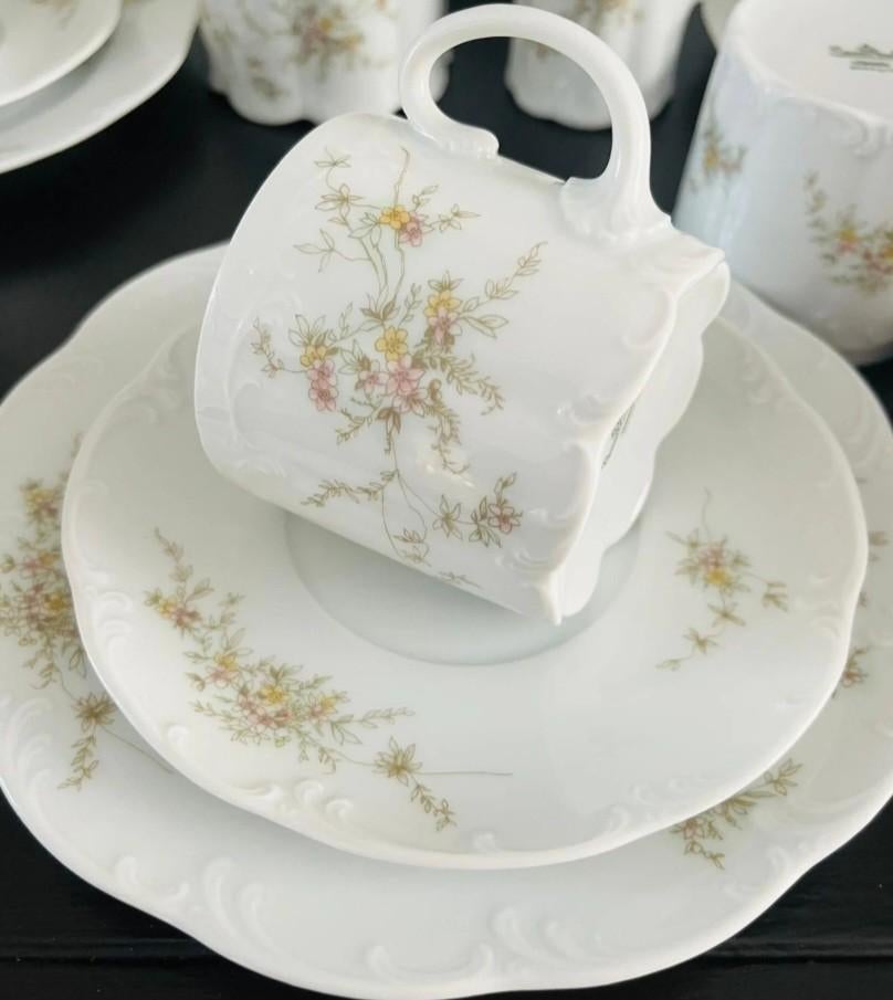 Rosenthal Classic Rose 38 delig ontbijtserv - Monbijou, Ophalen, Zo goed als nieuw, Overige stijlen, Kop(pen) en/of Schotel(s)