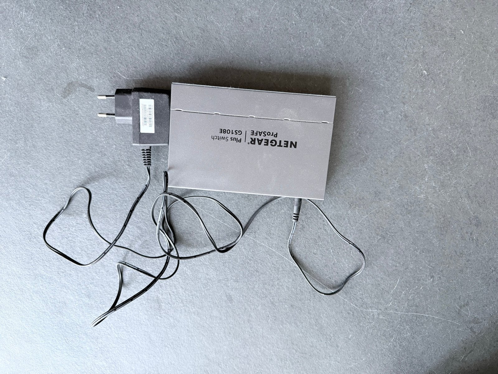 Netgear ProSafe GS108E Gigabit Smart Switch – 8 Poorten, Computers en Software, Netwerk switches, Ophalen of Verzenden