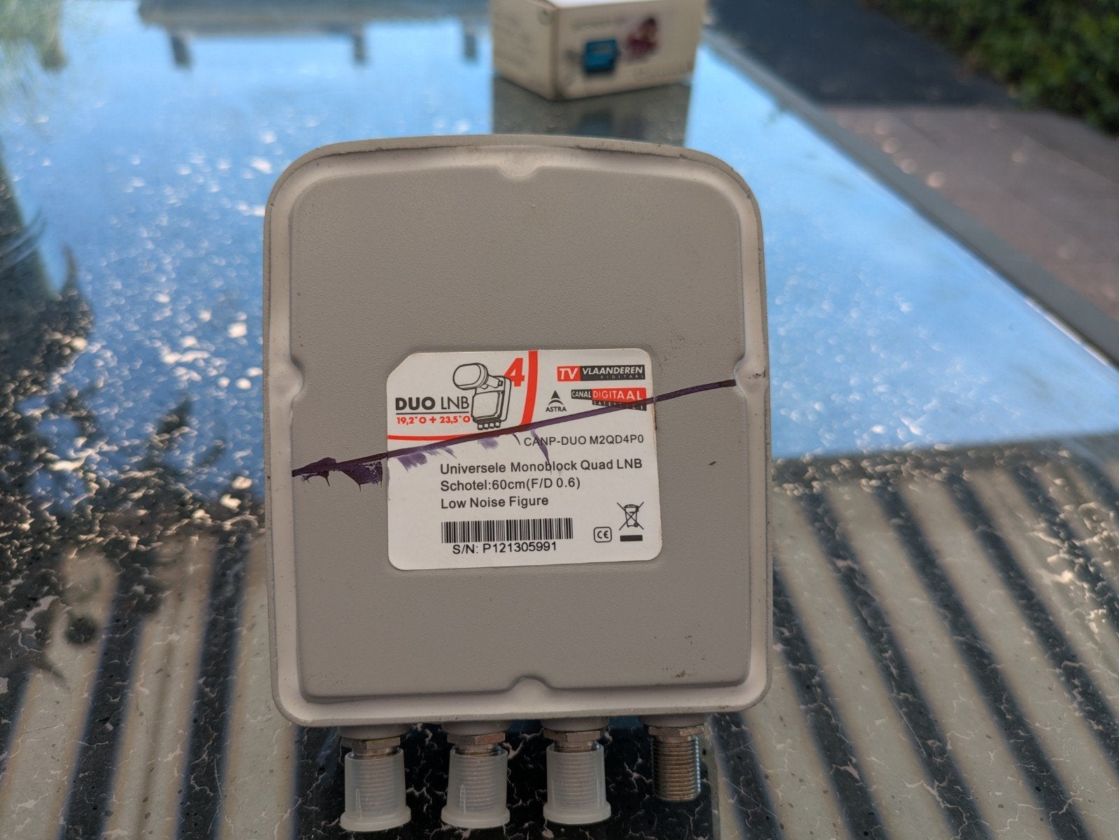 DUO LNB Quad voor Astra 1 en 3 satellietontvangst, Ophalen of Verzenden, Gebruikt, (Schotel)antenne, Overige merken