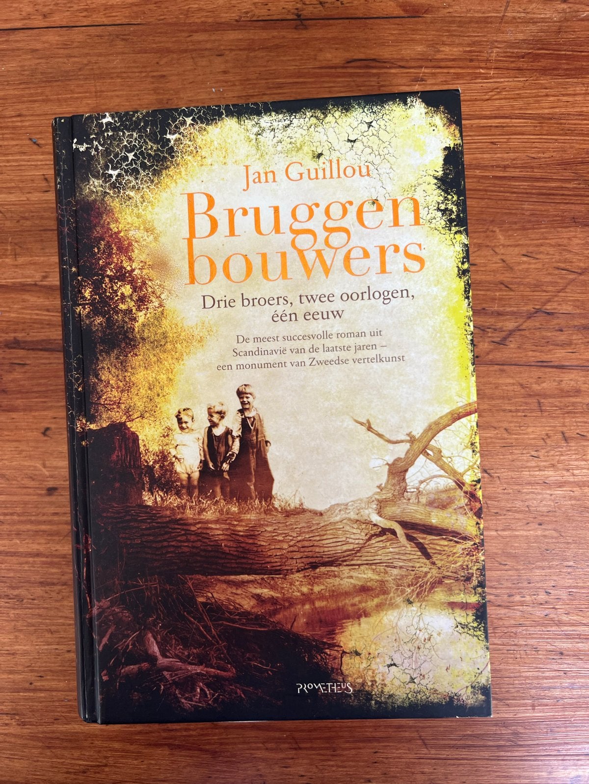 Bruggenbouwers - Jan Guillou (Zo goed als nieuw), Ophalen of Verzenden, Zo goed als nieuw, Europa overig
