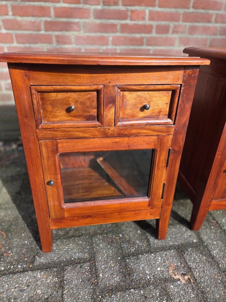 nachtkastjes / halkastjes notenhout nog 1 te koop, Ophalen of Verzenden, 'T Olde Gre-j, Info@toldegrej.nl, Endepoelstraat 20f Didam