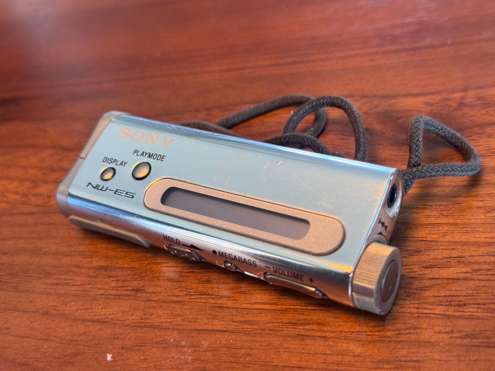Sony NW-E5 Walkman MP3-speler met USB-kabel, Ophalen of Verzenden, Gebruikt, Sony, Minder dan 2 GB