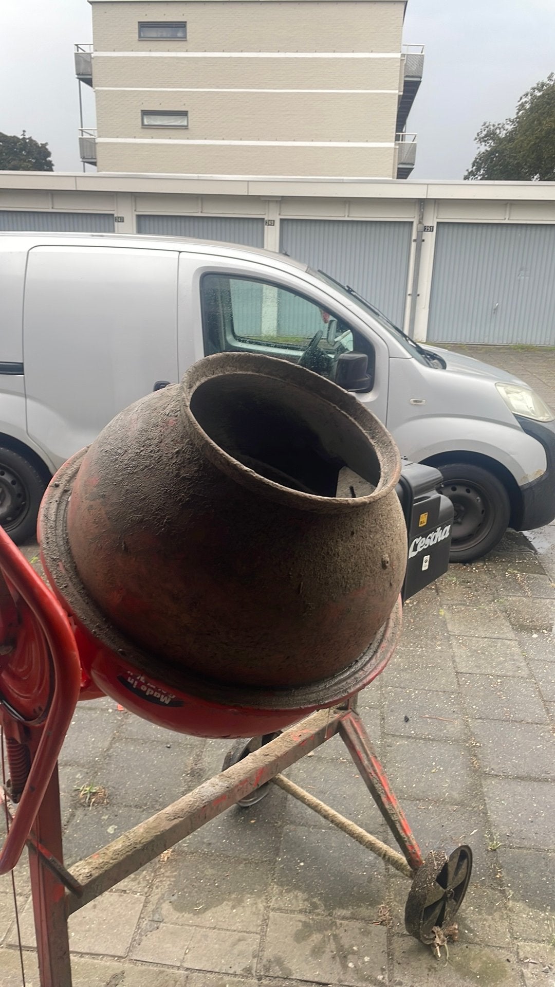 Gereedschap, Doe-het-zelf en Verbouw, Betonmolens, Ophalen, Zo goed als nieuw