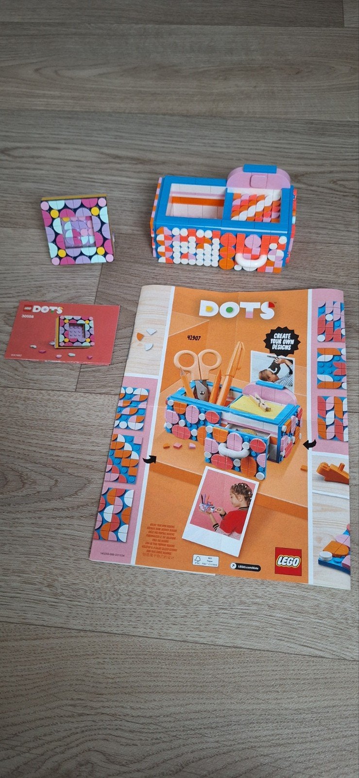 Lego Dots bureau organizer (41907) en fotolijstje (30556), Overige thema's, Lego, Ophalen of Verzenden, Zo goed als nieuw