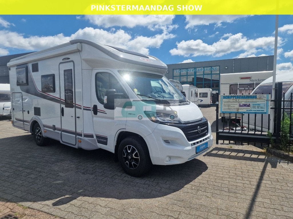 LMC Element T668 automaat 1e eigenaar (bj 2020), Caravans en Kamperen, Campers, Automaat, Ringverwarming, Dakluik, Achteruitrijcamera
