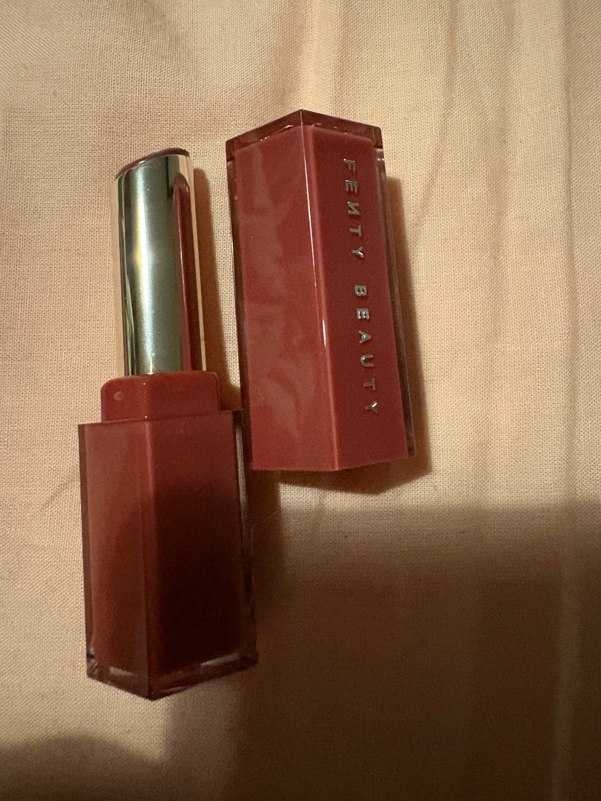 Fenty beauty gloss bomb stix Riri, Verzenden, Zo goed als nieuw, Lippen
