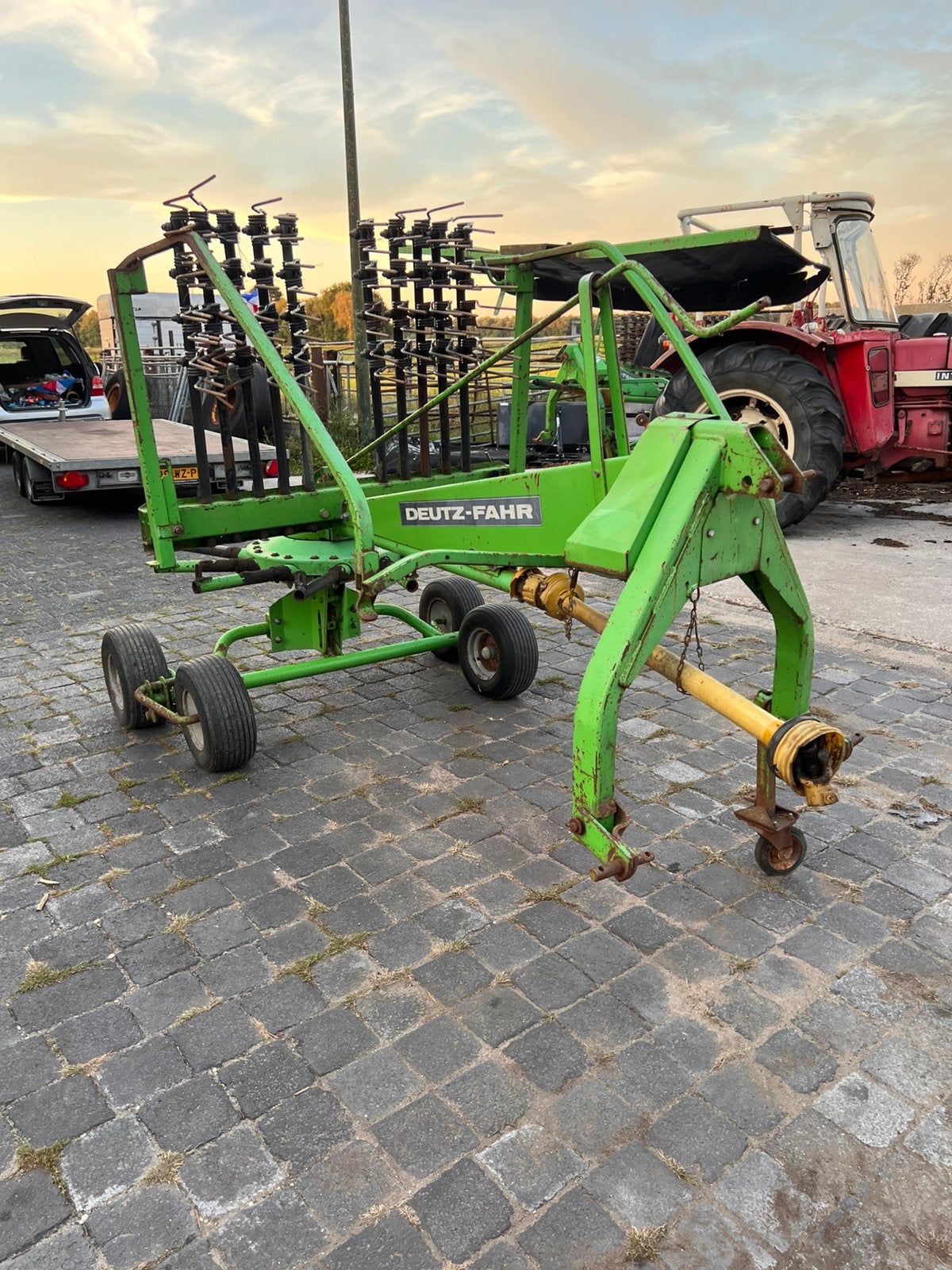 Deutz fahr KS 2.37 zwadhark, Ophalen, Weidebouw