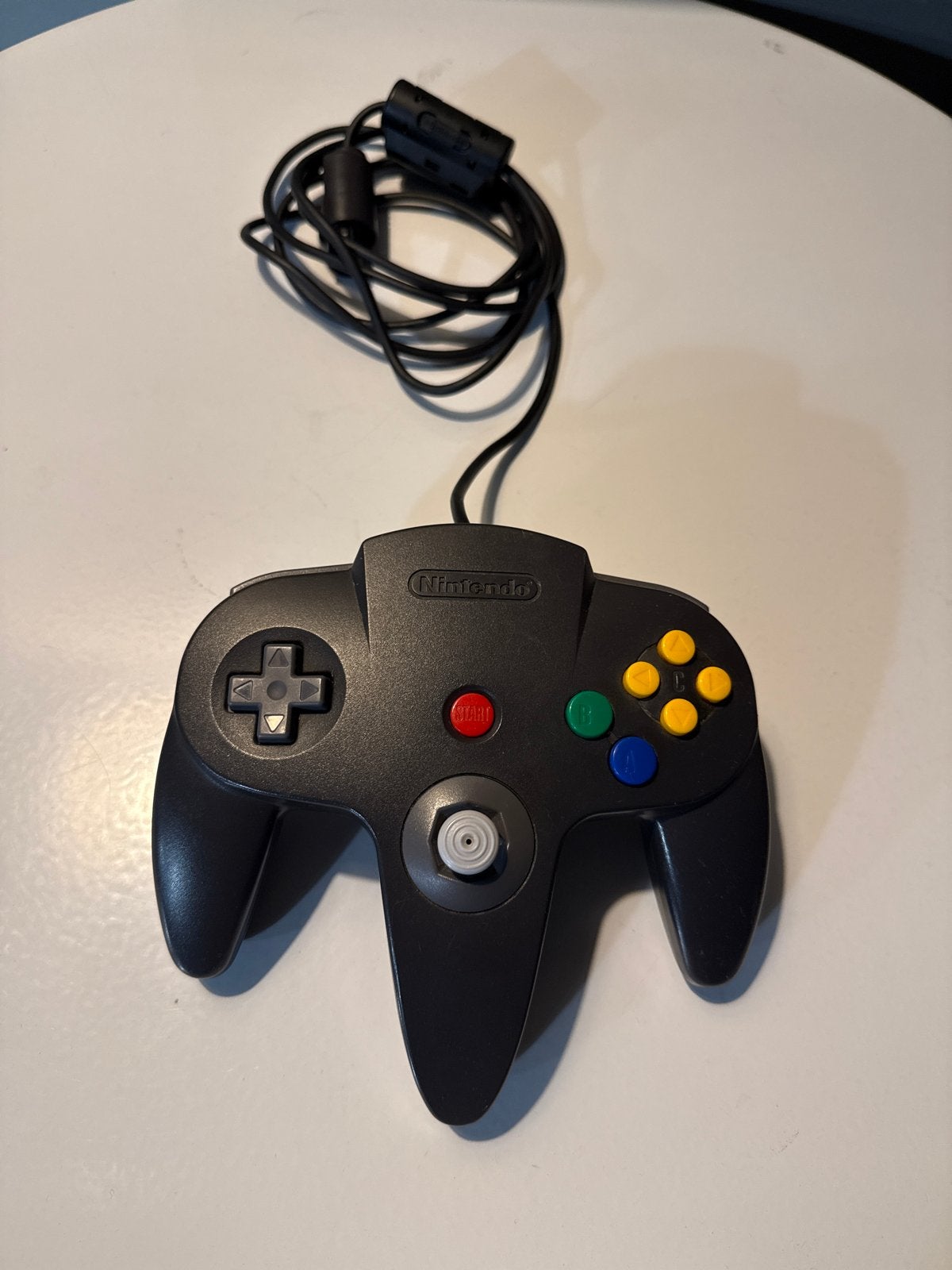 Nintendo 64 Controller - Zwart, Spelcomputers en Games, Spelcomputers | Nintendo Consoles | Accessoires, Ophalen of Verzenden