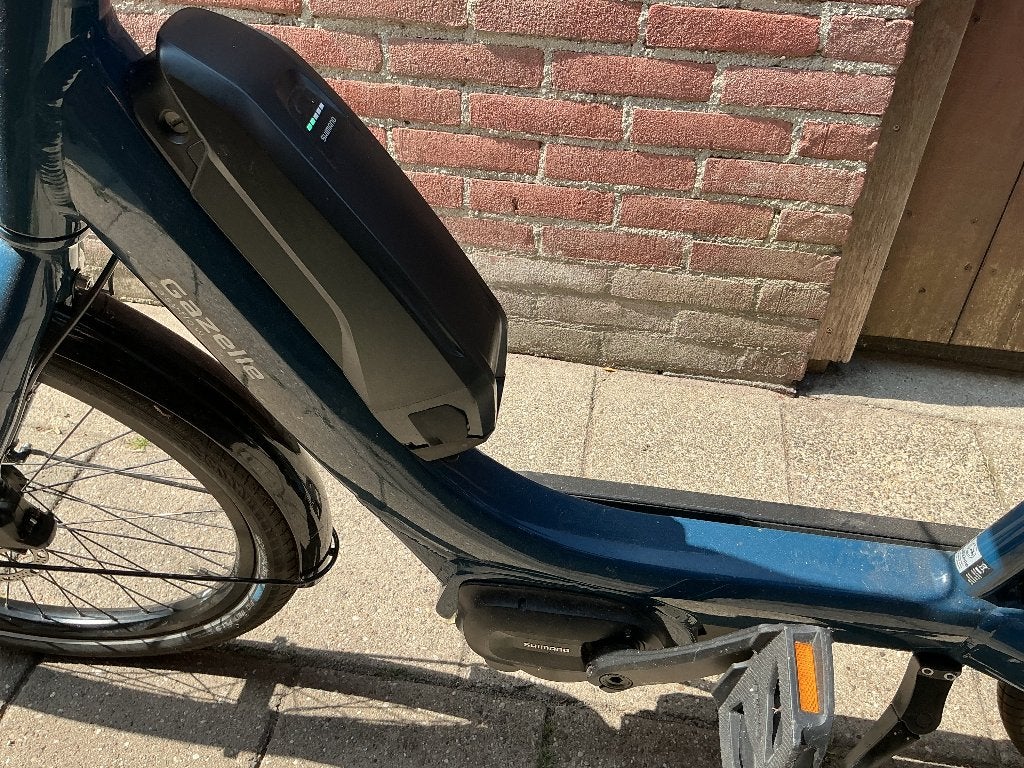 E-bike gazelle lage instap easy flow     slechts 708 km, Ophalen, Zo goed als nieuw, Minder dan 47 cm, 50 km per accu of meer