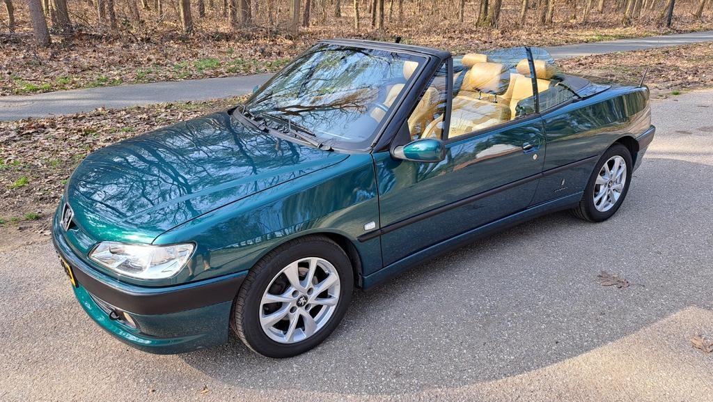 Peugeot 306 1.8 Cabriolet 16V 2001 Groen, Voorwielaandrijving, Cabriolet, 4 stoelen, Handgeschakeld