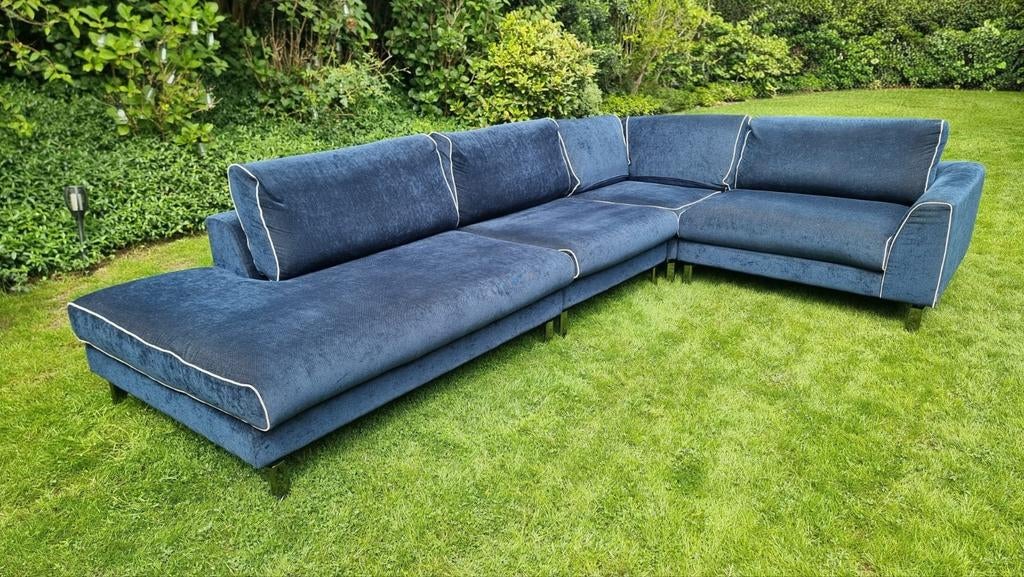 Grote blauwe hoekbank,  modern en comfortabel, Huis en Inrichting, Ophalen, Gebruikt, Vierpersoons of meer, Stof