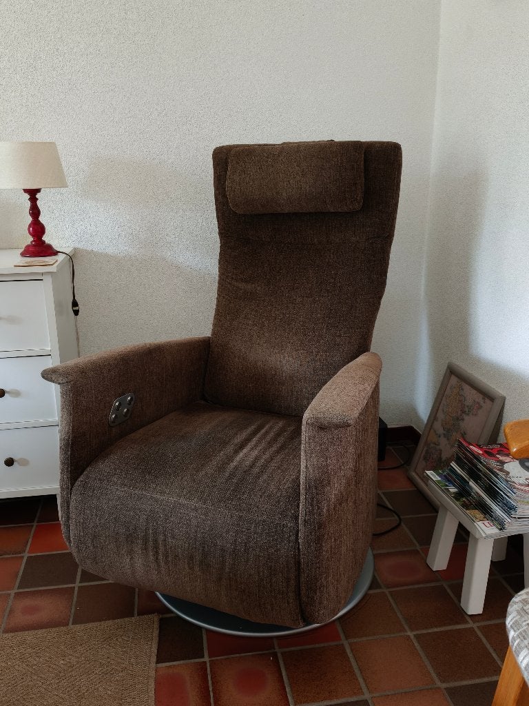 Prominent Trento sta-op fauteuil | lendenpomp | draaibaar, Huis en Inrichting, Ophalen, Gebruikt, Metaal, 50 tot 75 cm