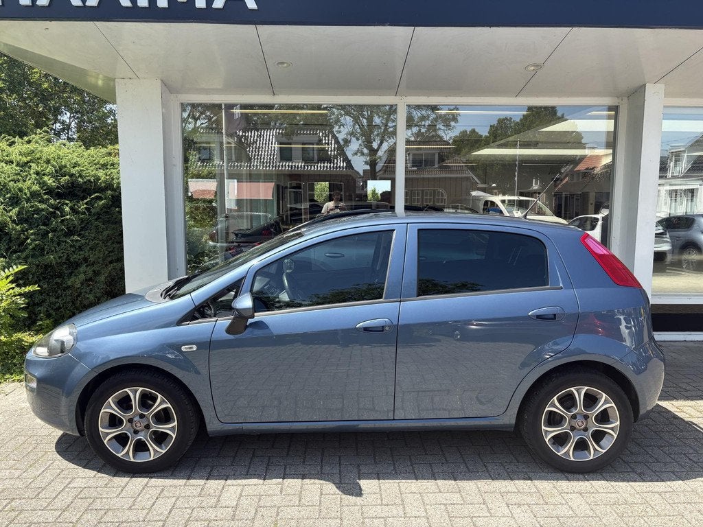 Fiat Punto Evo 0.9 TwinAir Sempre | Trekhaak | Navigatie | C, Gebruikt, 49 €/maand, Origineel Nederlands, Bedrijf