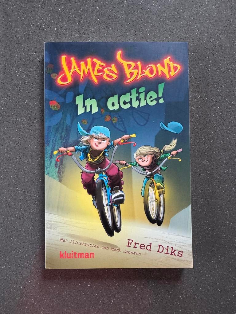 James Blond In actie! - Fred Diks (Kinderboek), Ophalen of Verzenden, Zo goed als nieuw, Fictie
