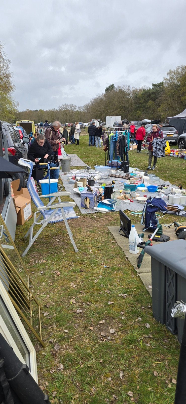 gratis rommelmarkt spullen gevraagd, Ophalen