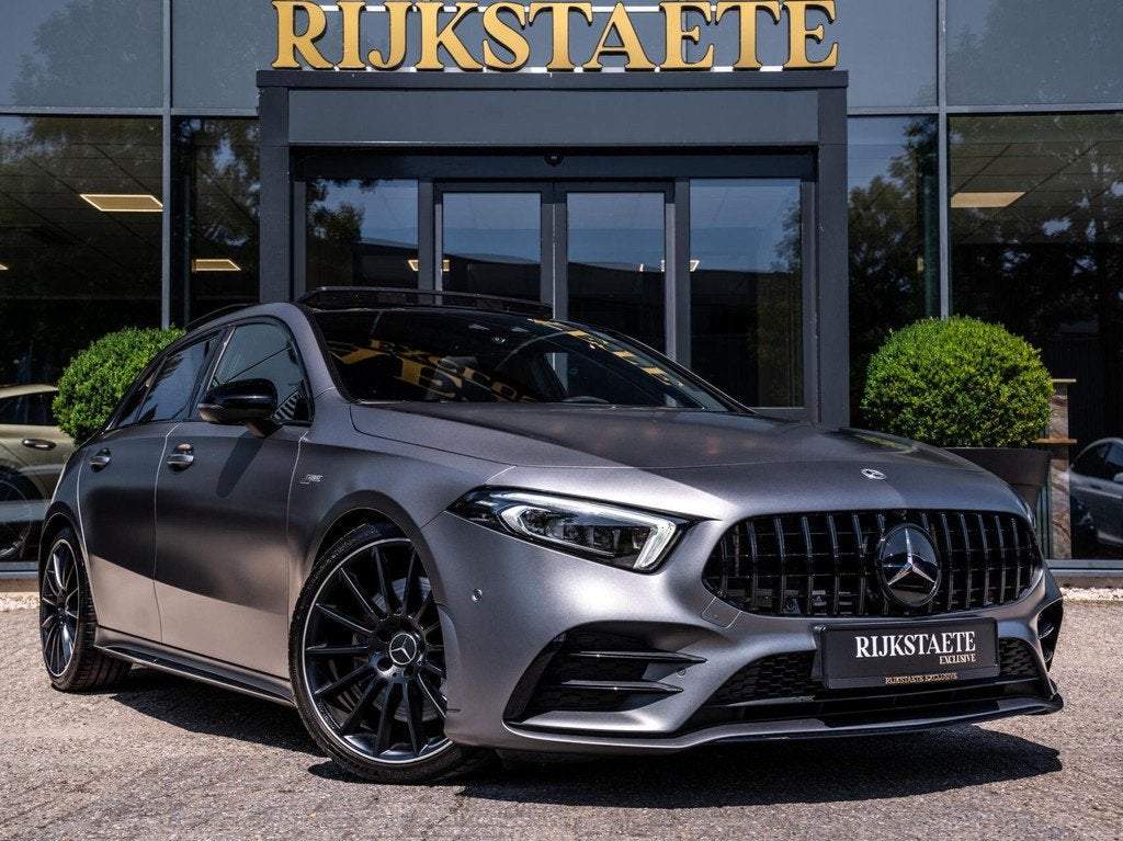 Mercedes A-klasse AMG A35 4MATIC|PANO|BURMESTER|360° CAM|AC, Auto's, Mercedes-Benz, Automaat, 4 cilinders, Automatische klimaatregeling