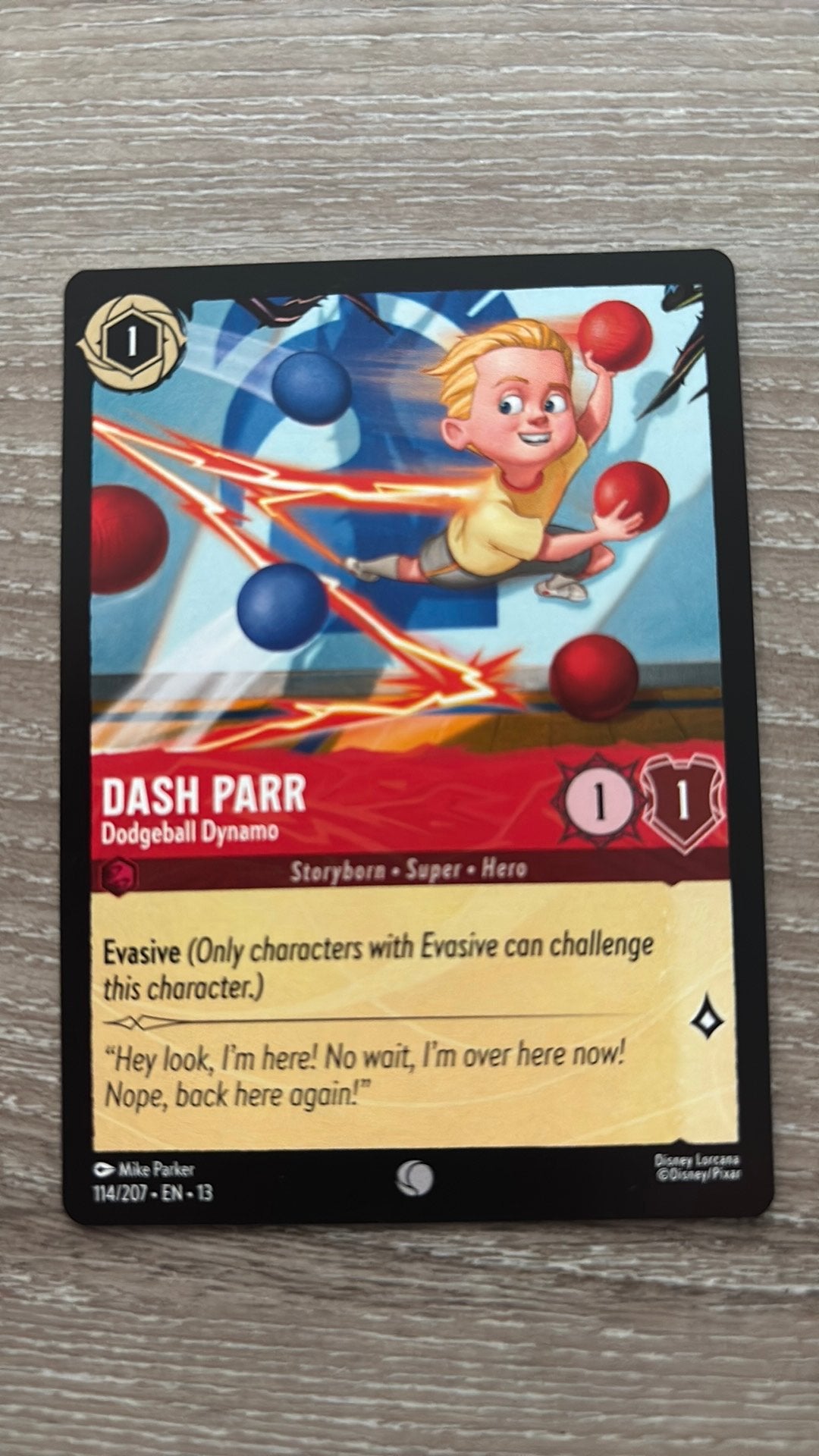 Disney Lorcana Dash Parr dodgeball 114-207 13ATV nonfoil, Ophalen of Verzenden, Zo goed als nieuw