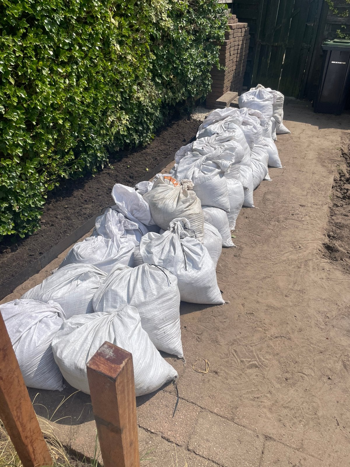Schone grond | 30 zakken a 40-70kg per zak | Gratis ophalen, Tuin en Terras, Zand, Ophalen, Zo goed als nieuw, Overige typen