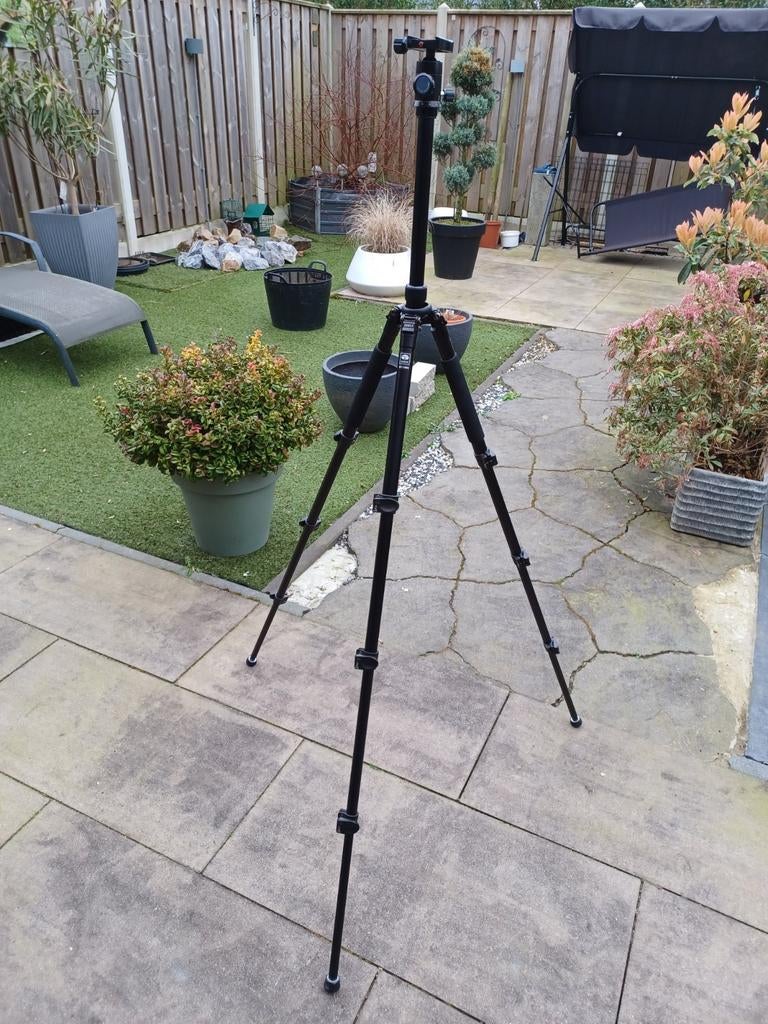 Zgan. Sirui Statief E10-1004 met Balhoofd., Audio, Tv en Foto, Fotografie | Statieven en Balhoofden, Zo goed als nieuw, Minder dan 150 cm