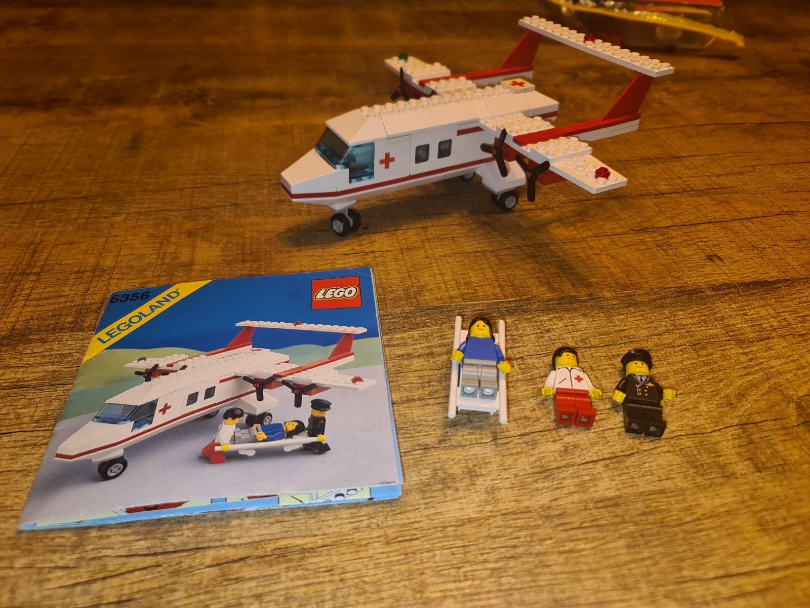 Lego Legoland 6356 Ambulance Vliegtuig met instructies, Kinderen en Baby's, Gebruikt, Lego, Ophalen of Verzenden, Complete set