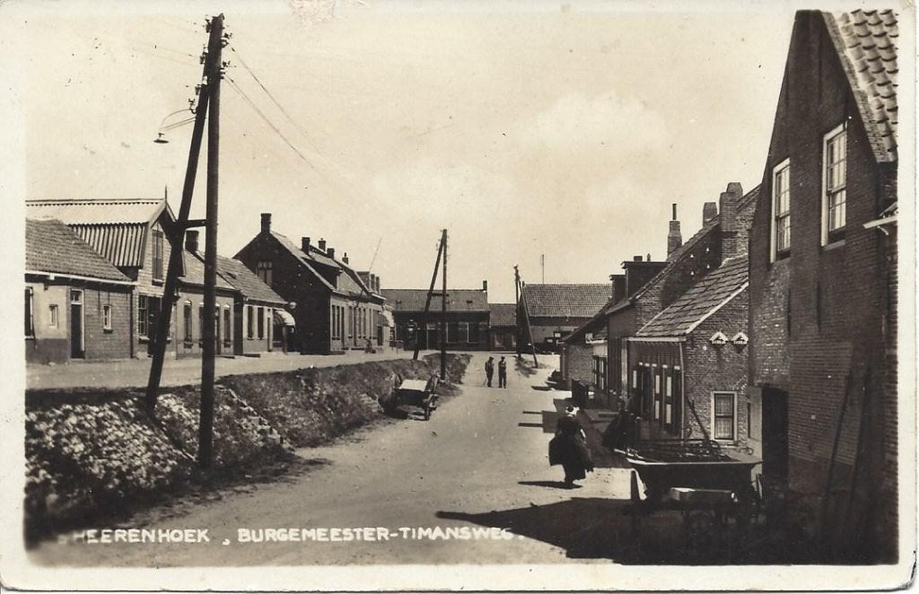 's-Heerenhoek (Zld.) Burg. Timansweg, Klederdracht, gelopen, Verzamelen, Ansichtkaarten | Nederland, Ophalen of Verzenden, 1940 tot 1960