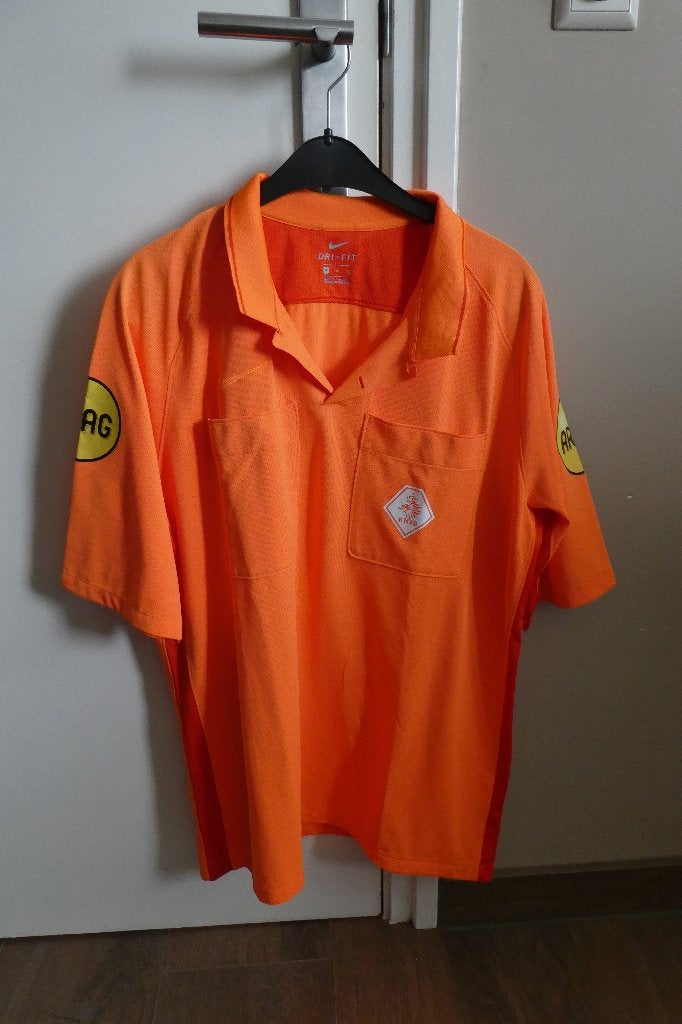 Scheidsrechter shirts Nike en Hummel, Ophalen, Zwart, Voetbal, Maat 56/58 (XL)